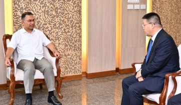 প্রধানমন্ত্রীর সঙ্গে চীনা রাষ্ট্রদূতের বিদায়ী সাক্ষাৎ প্রধানমন্ত্রীর সঙ্গে চীনা রাষ্ট্রদূতের বিদায়ী সাক্ষাৎ