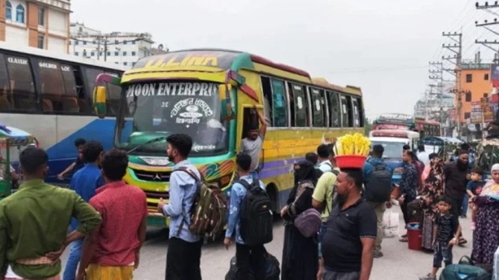 ঈদের পর দিনেও বাড়ি ফিরছেন মানুষ