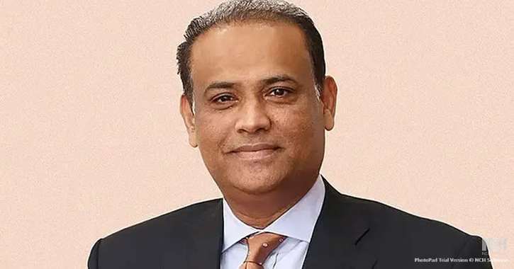 জাবেদের ফ্ল্যাটে মিলল ৩০০ ব্লেজার, ৫৩২টি টাই ৮ বিলাসবহুল গাড়ির চাবি জাবেদের ফ্ল্যাটে মিলল ৩০০ ব্লেজার, ৫৩২টি টাই ৮ বিলাসবহুল গাড়ির চাবি